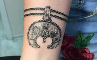 Значение татуировки-оберега Лунница