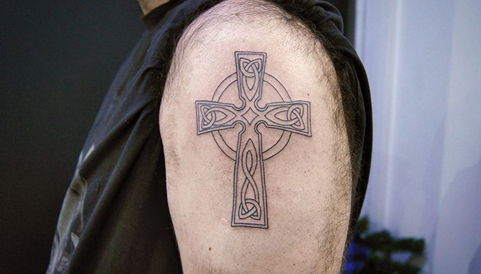 Татуировка Кельтский Крест на плече